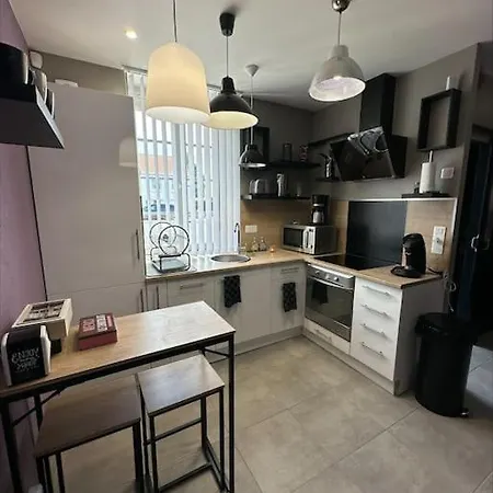 Vakantiehuis Maison Pres De La *